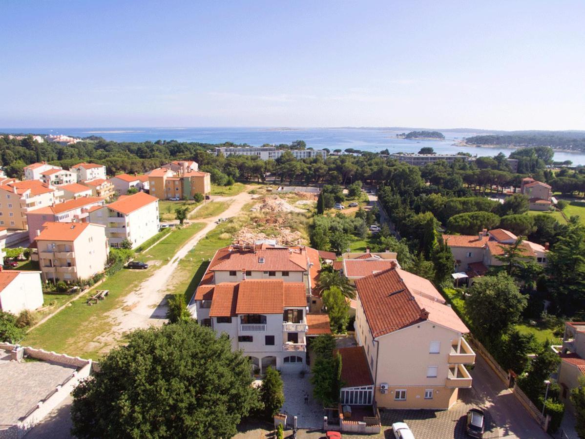 Apartmani Marin Medulin Bagian luar foto