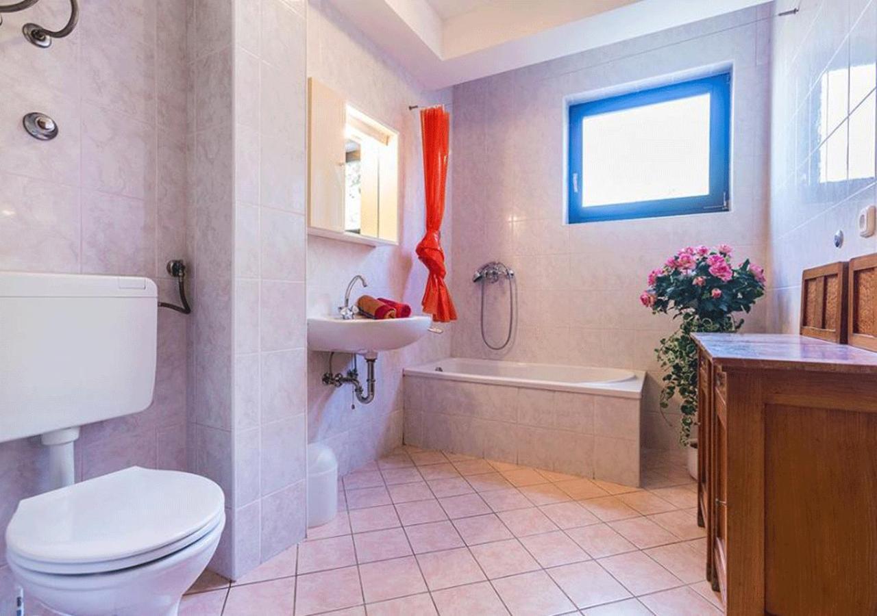 Apartmani Marin Medulin Bagian luar foto